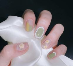 -孔雀手美甲美睫护理