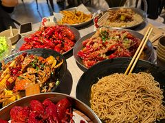 -巴厘龙虾·榜首油焖大虾(音乐学院·沿江酒馆店)