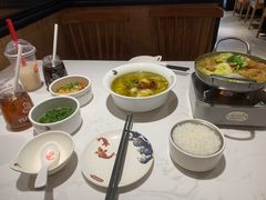 -渝是乎酸菜鱼(龙旗购物中心店)
