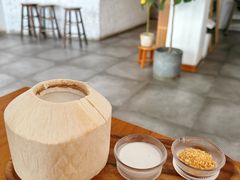 -洛蒂·咖啡与轻食