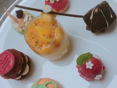 节日限定单人红丝绒下午茶-Salon de Ville浦江汇(上海外滩华尔道夫酒店店)