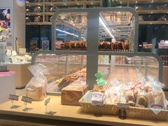 面包甜点陈列柜-好利来(尚志大街店)