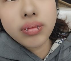 -冰岛刺青·手工穿孔·耳洞吧·专业喜纹身