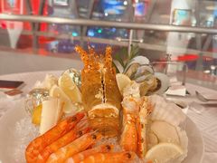 -广州塔卢特斯法国旋转餐厅