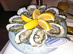 -斯普汇生蚝牛排馆(中骏世界城店)