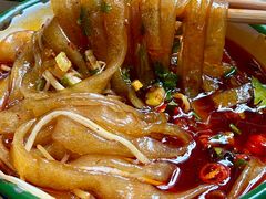 -拈签一笑黄牛肉辣卤串串