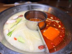 -佬土鹅肠火锅(解放路店)