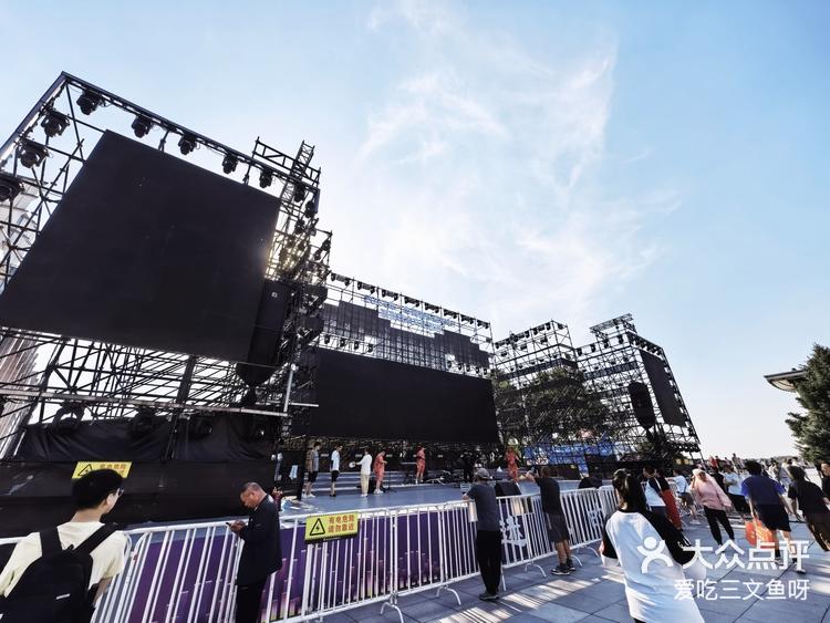 狂欢音乐节热浪