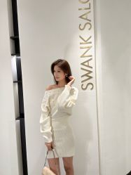 -SWANK SALON