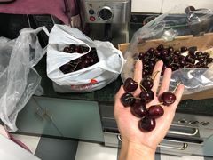 -上海龙吴水胜海发市场