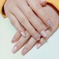 -槿里日式美甲工作室