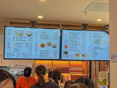 -佬钱湾仔(衣裳街店)
