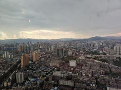 -锦厨国际自助餐厅 · 云端景观 (昆明索菲特大酒店)