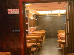 -万记麻辣烫国展总店