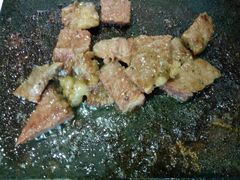 火上岩雪花牛排-金陵精菜馆