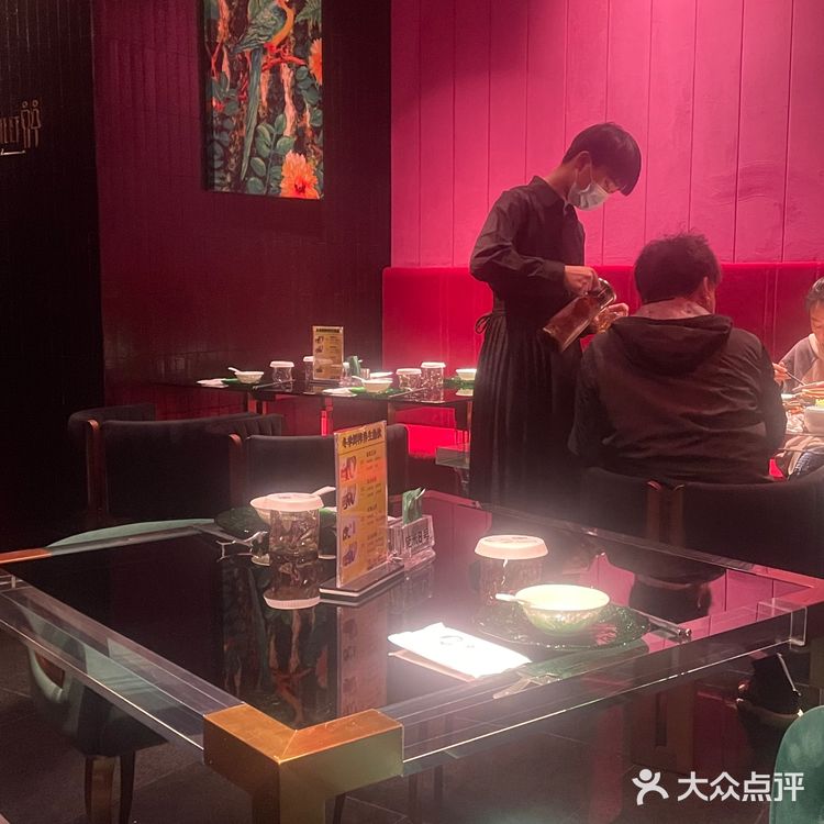 吃货的探店日记[调皮]