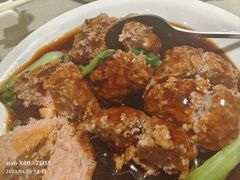 咸蛋黄狮子头-老客站酒楼(金花南路店)