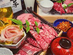 -铭牛烧肉·和牛海鲜自助(高新月牙湖店)