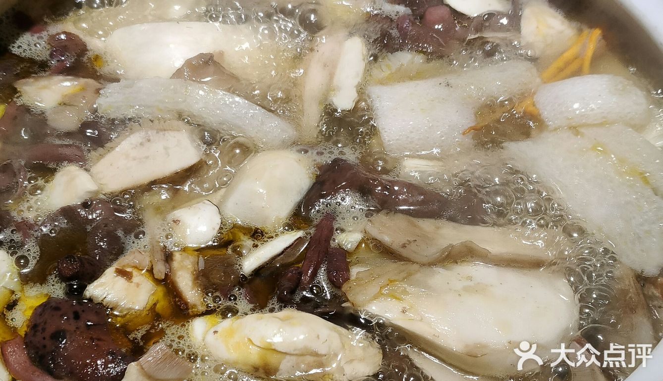 来云南一定要吃的野生菌火锅