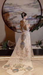 -衣贝姿婚纱礼服馆
