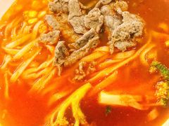 番茄黑椒牛排面-康師傅私房牛肉面(浦机三店)
