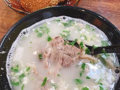 -万红路羊汤烧饼店(将台路店)