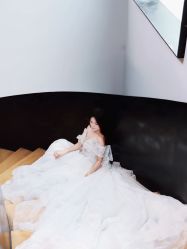 -城市花园婚纱摄影