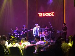 -TZ House音乐现场(来福士中心店)