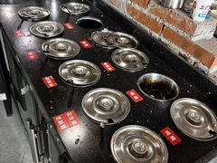 -三里屯土灶炖公鸡地锅鸡(江东店)