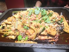 -俏巴妹烤鱼香锅(奥体店)