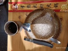 -顶顶汤火牛排火锅·经典铜锅涮肉