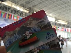 -冰纷万象滑冰场(深圳万象城店)