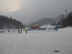 -亚布力新体委滑雪场