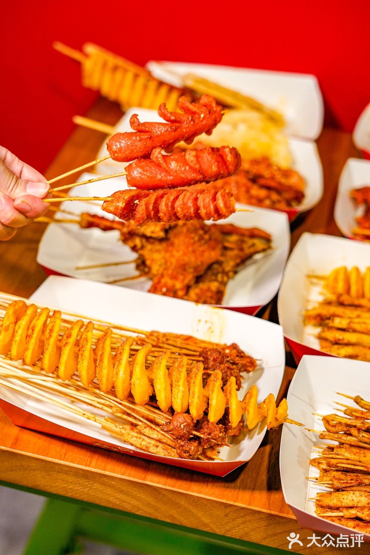铁板烧鸡肉串我炫不停[流泪]