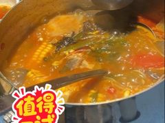 -亮欢寨酸汤鱼(沙冲路店)