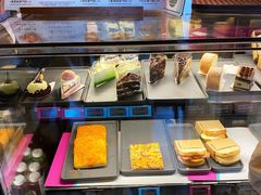 面包甜点陈列柜-星巴克(宁波老外滩店)