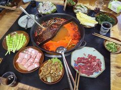 -重庆故事姊妹老火锅(财经学院店)