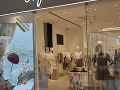 -王府井奥莱临潼小镇(临潼店)