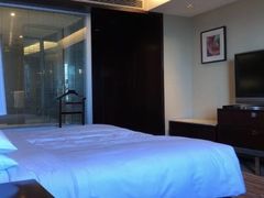 -上海龙之梦万丽酒店