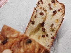 -红宝石·鲜奶小方·海派西点房(南丹店)