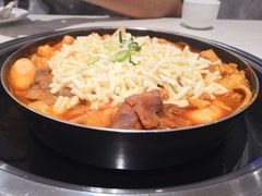 -三清洞摩西韩式年糕火锅(威高广场店)