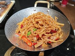 干煸炒笋-川流不息·地道川菜·小龙虾(新松江路店)