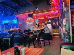-喜鹊音乐酒馆(西街店)