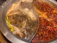 -沸炉重庆老火锅(军事博物馆店)