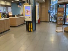 -麦当劳(乳山路店)