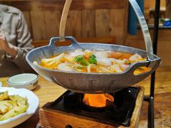 -老滇山寨•云南特色菜•地方菜•民族风情歌舞表演(金碧店)