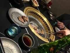 -山川小町·极番烧肉(新地假日广场店)