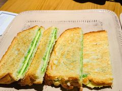 咖椰吐司-HELLO 27 意面·沙拉·帕尼尼