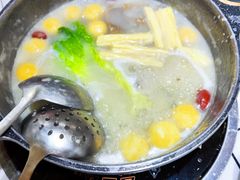 -领鲜现切猪杂火锅(番禺桥南店)