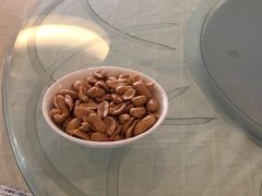 花生米-无招牌海鲜餐厅(滨海艺术中心店)